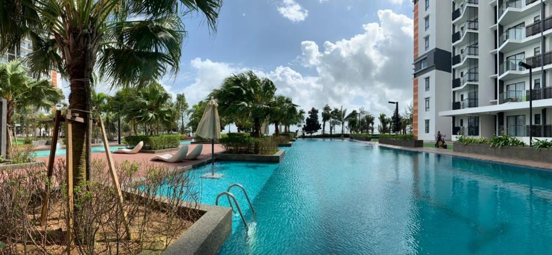 Micasa Timurbay Residence Kampung Sungai Ular Ngoại thất bức ảnh